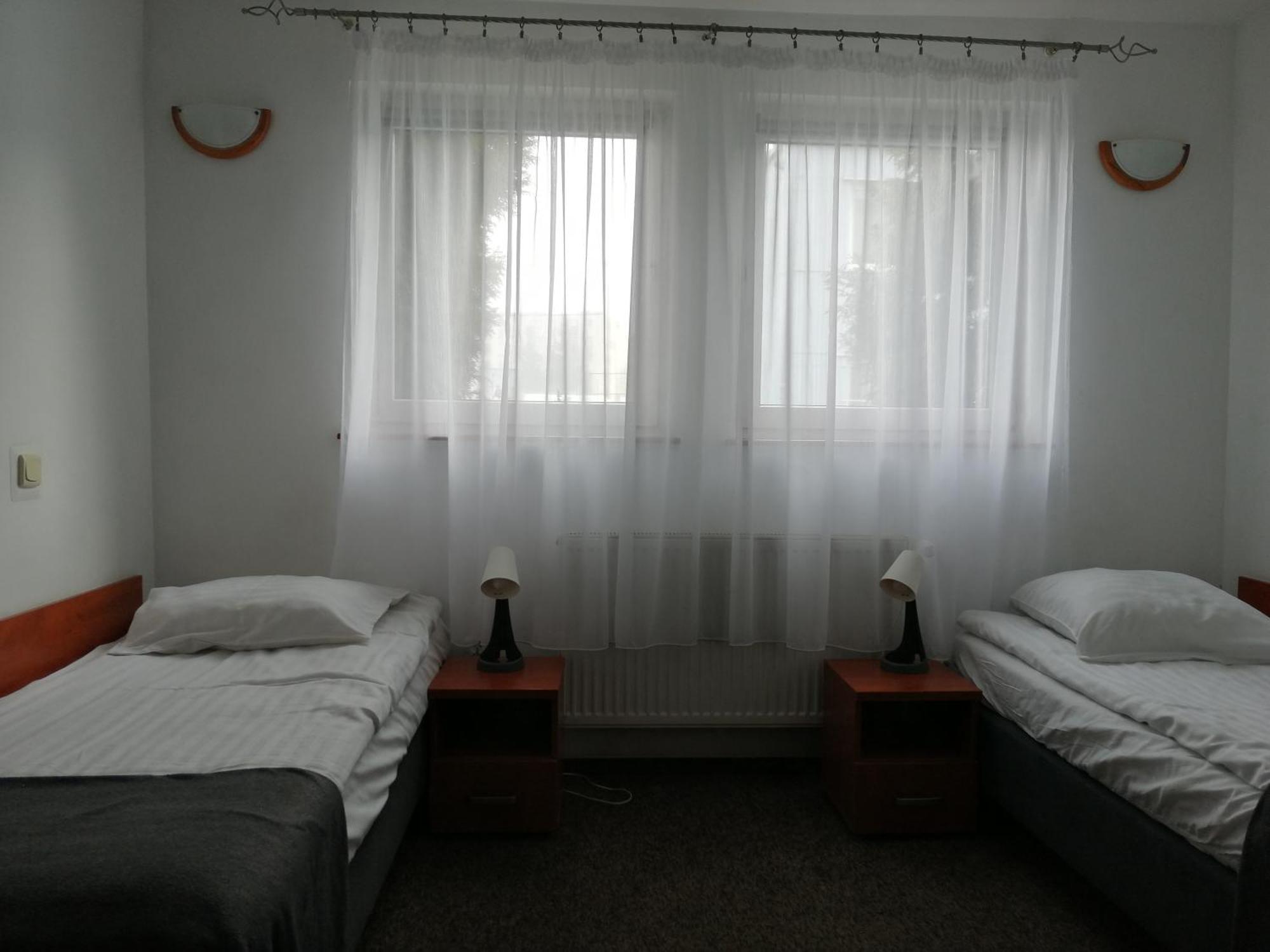 Hotel Dabrowiak Dąbrowa Górnicza Dış mekan fotoğraf